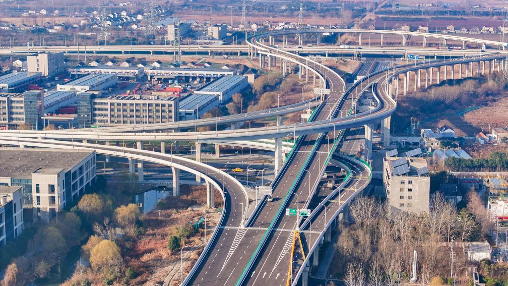 江苏盐城加快城市快速路网建设 新业路高架建成通车
